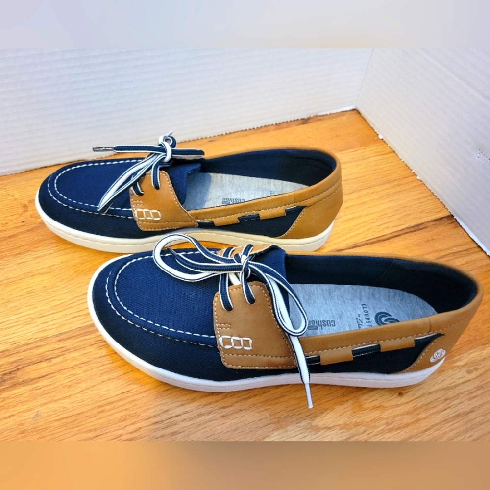 Clarks Cloudsteppers boat shoes